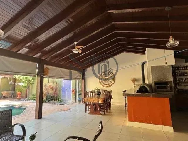Casa com 420m² 4 quartos e 5 banheiros, à venda, no bairro Jardim Itália em Cuiabá