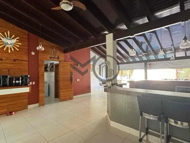 Casa com 420m² 4 quartos e 5 banheiros, à venda, no bairro Jardim Itália em Cuiabá