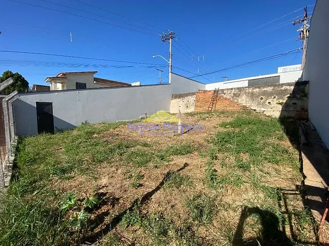 Terreno com 293m², para alugar, no bairro Centro em Capivari