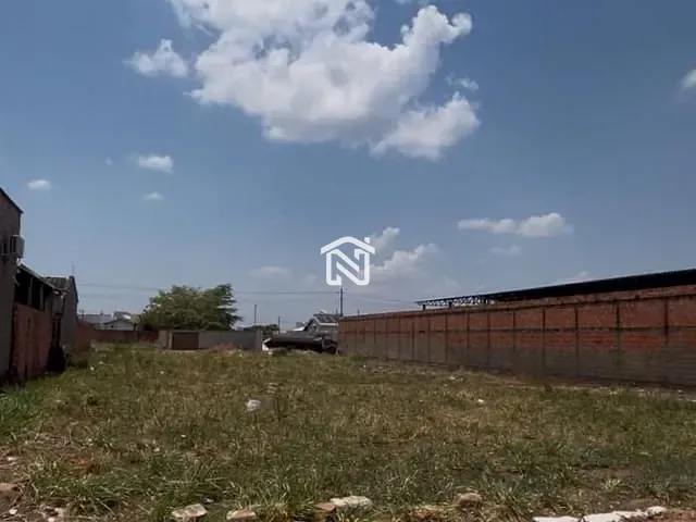 Terreno com 300m², à venda, no bairro Setor Pouso Alegre em Paraíso do Tocantins