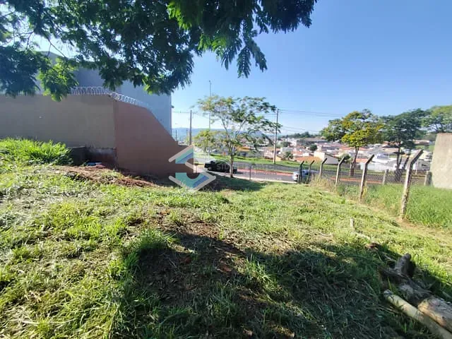 Terreno com 250m², à venda, no bairro Anita Moreira em Jacarezinho