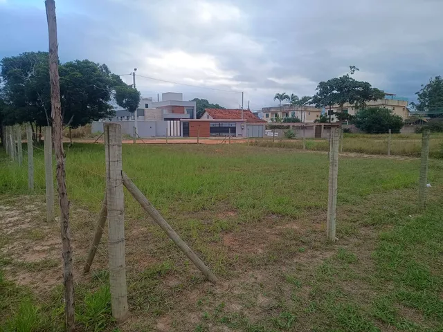 Terreno com 459m², à venda, no bairro Verdes Mares em Rio das Ostras