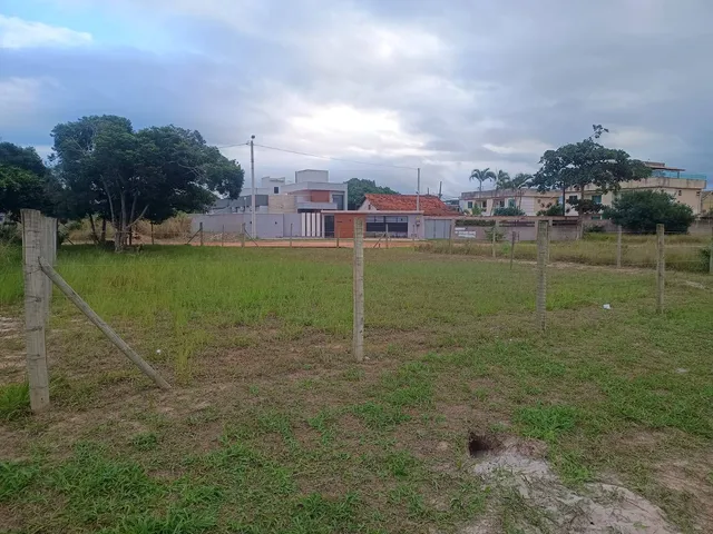 Terreno com 459m², à venda, no bairro Verdes Mares em Rio das Ostras