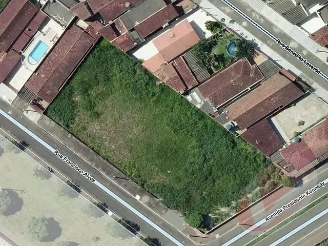 Terreno com 1532m², à venda, no bairro Solemar em Praia Grande
