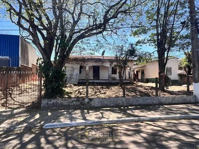 Terreno com 871m², à venda, no bairro Centro em Holambra