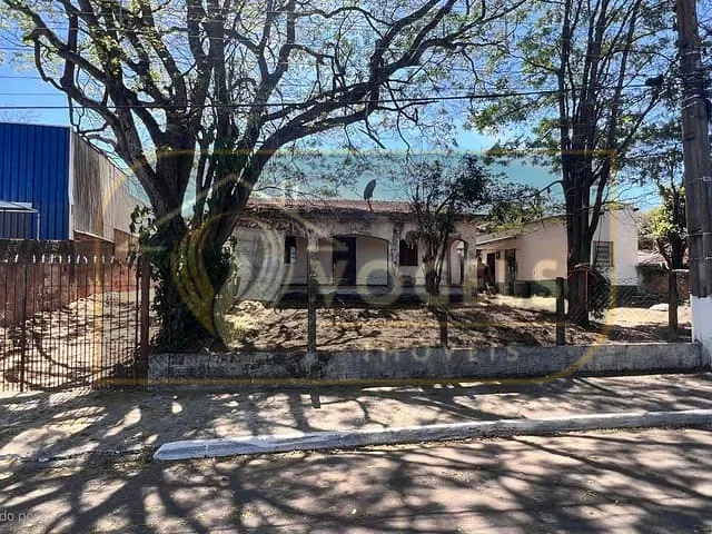 Terreno com 871m², à venda, no bairro Centro em Holambra