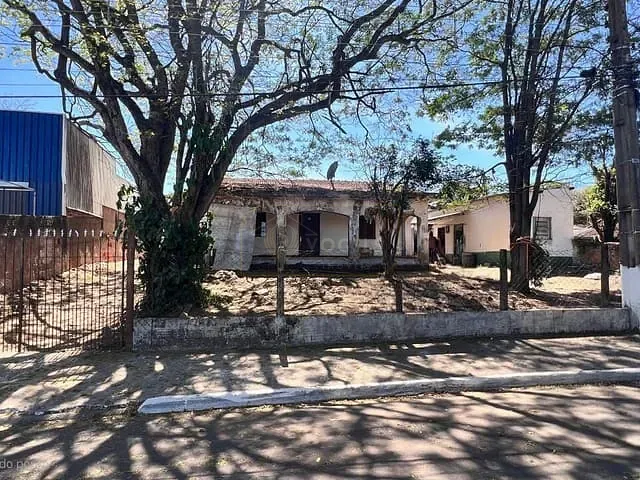 Terreno com 871m², à venda, no bairro Centro em Holambra