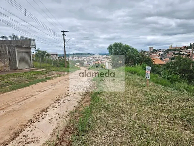 Terreno com 382m², à venda, no bairro JARDIM EUROPA em Jacarezinho