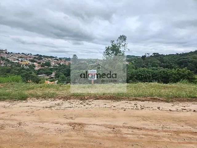 Terreno com 382m², à venda, no bairro JARDIM EUROPA em Jacarezinho