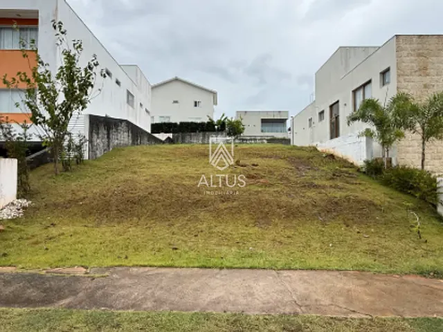 Terreno com 363m², à venda, no bairro Alphaville (Abrantes) em Camaçari
