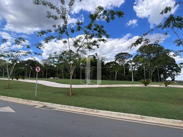 Terreno com 510m², à venda, no bairro Jardins Bolonha em Senador Canedo