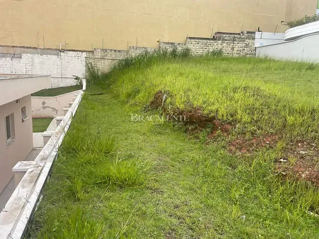 Terreno com 500m², à venda, no bairro Chácaras Silvania em Valinhos
