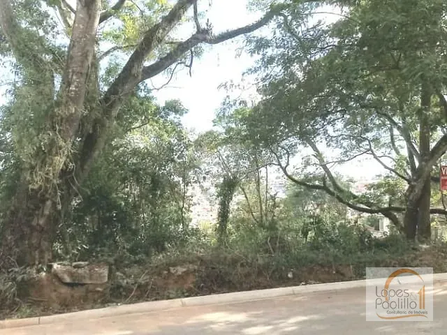 Terreno com 357m², à venda, no bairro Retiro das Fontes em Atibaia