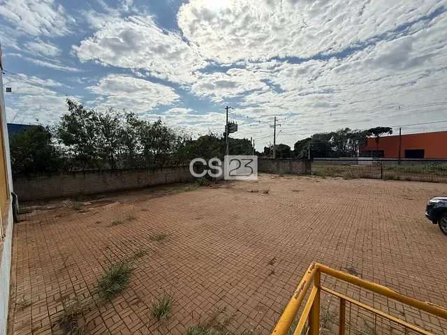 Galpão / Barracão com 2628m², para alugar, no bairro Estância Dlaville em Londrina