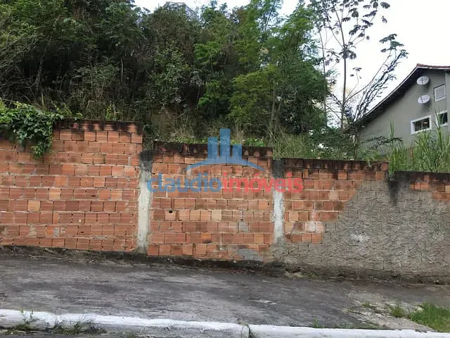 Terreno com 294m², à venda, no bairro Santa Rosa em Barra Mansa