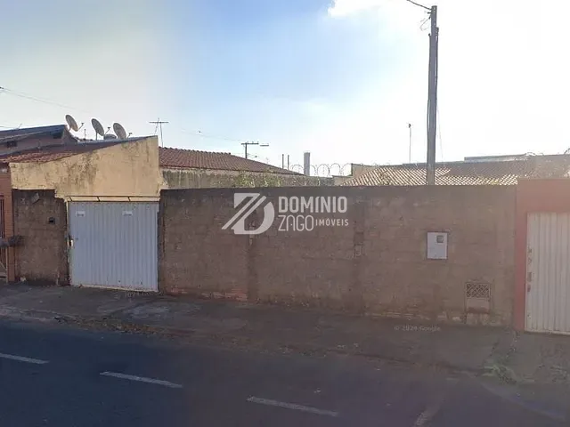 Terreno com 297m², à venda, no bairro São José em Uberaba