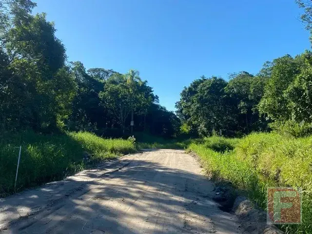 Terreno com 228m², à venda, no bairro Bamerindus em Itapoá