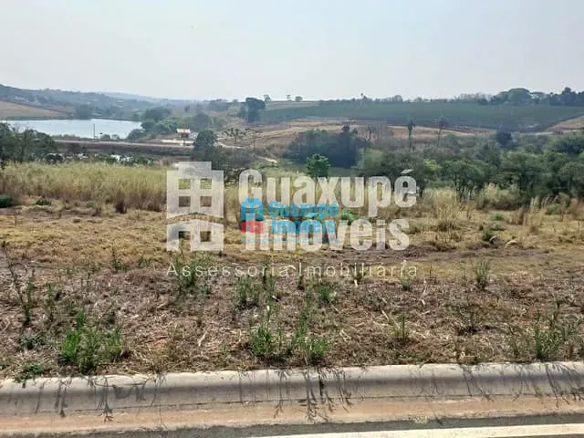 Terreno com 378m², à venda, no bairro Bourbon em GUAXUPÉ