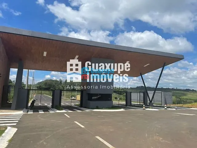 Terreno com 378m², à venda, no bairro Bourbon em GUAXUPÉ