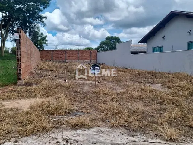 Terreno com 379m², à venda, no bairro Altos do Vale em Mococa