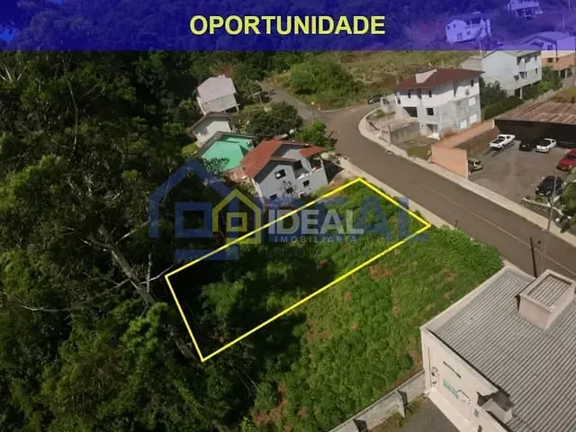Terreno com 330m², à venda, no bairro Sintrial em Concórdia