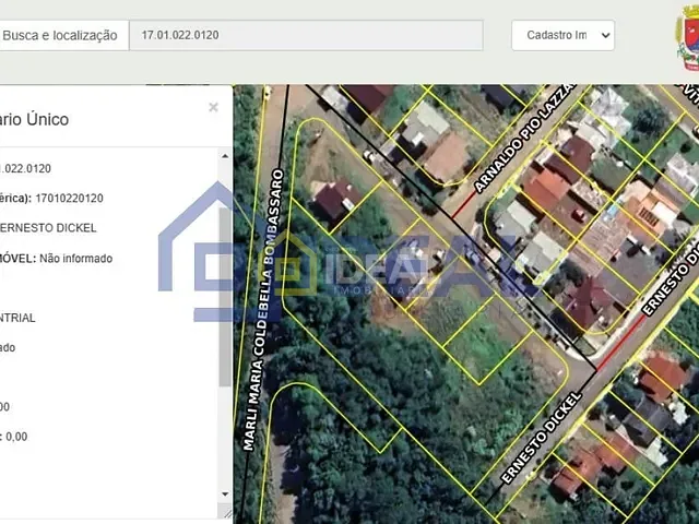 Terreno com 330m², à venda, no bairro Sintrial em Concórdia