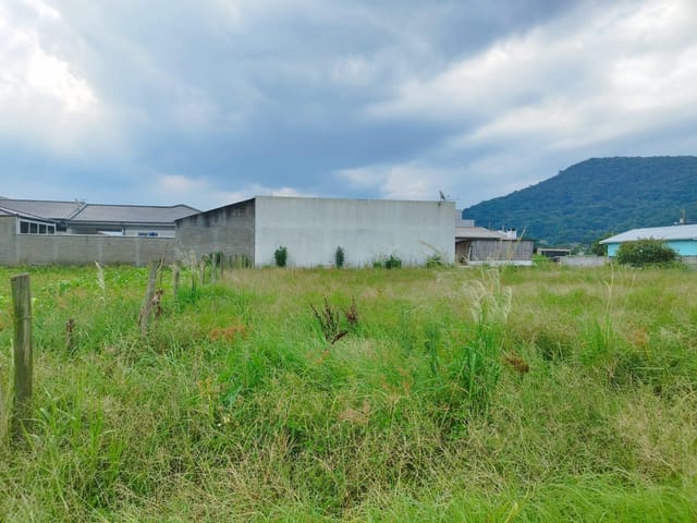 Terreno com 700m², à venda, no bairro Sul do Rio em Santo Amaro da Imperatriz