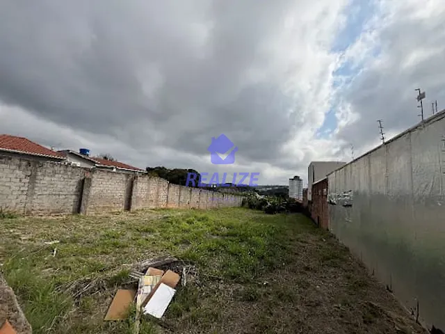 Terreno com 504m², à venda, no bairro Vila Sao Lucio em Botucatu