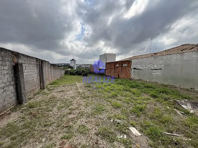 Terreno com 504m², à venda, no bairro Vila Sao Lucio em Botucatu