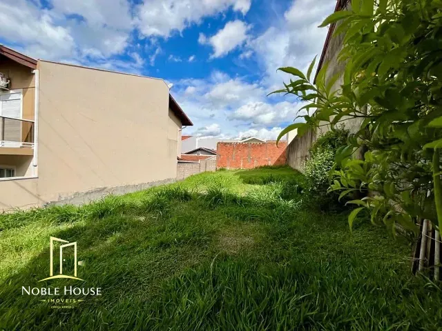 Terreno com 250m², à venda, no bairro Pinheirinho em Vinhedo