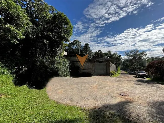 Terreno com 860m², à venda, no bairro Jardim Colibri em Cotia