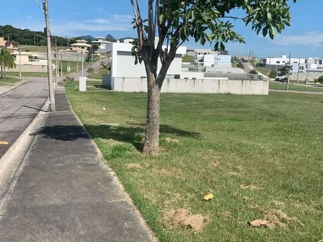 Terreno com 441m², à venda, no bairro Viverde I em Rio das Ostras