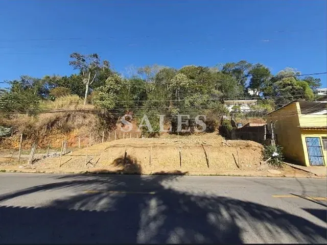 Terreno com 2017m², à venda, no bairro São Pedro em Juiz de Fora