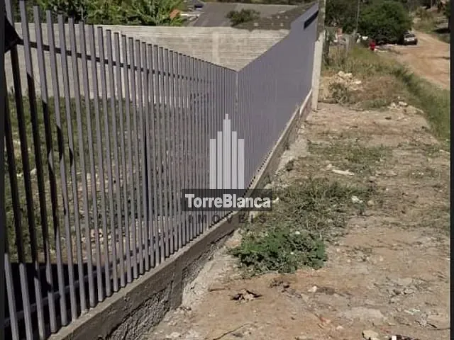 Terreno com 364m², à venda, no bairro Uvaranas em Ponta Grossa
