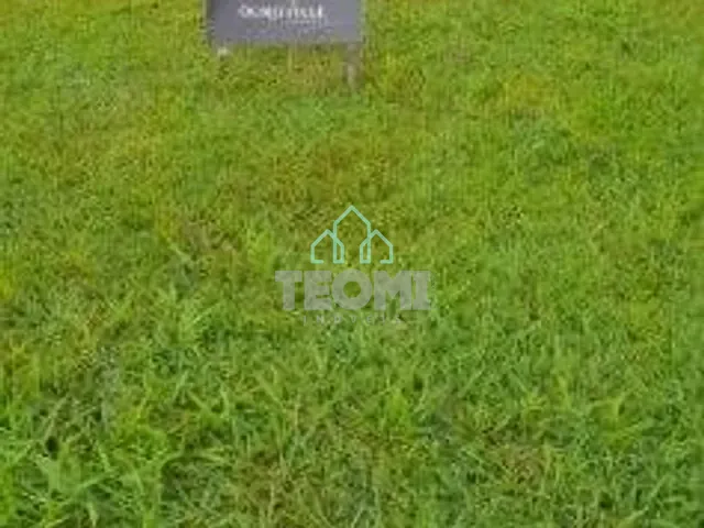 Terreno com 325m², à venda, no bairro Jardim Santa Tereza em Taubaté