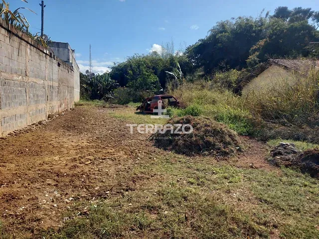 Terreno com 320m², à venda, no bairro Roma em Volta Redonda