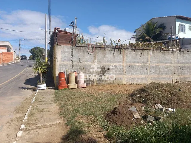 Terreno com 320m², à venda, no bairro Roma em Volta Redonda