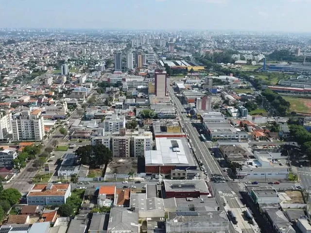 Terreno com 595m², à venda, no bairro Pinheirinho em Curitiba