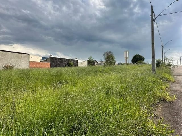 Terreno com 300m², à venda, no bairro Sierra em Extrema