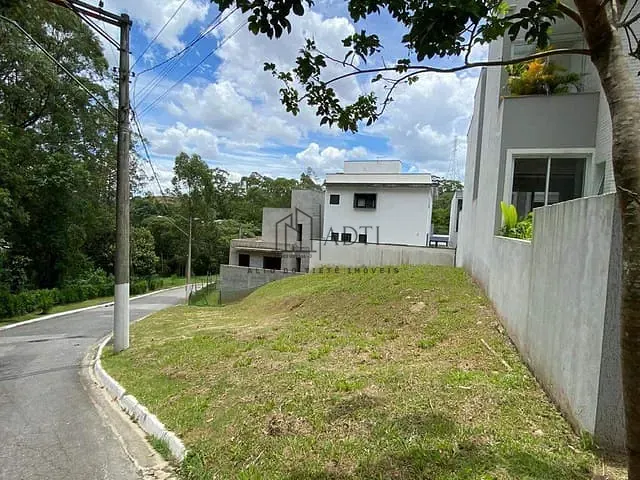 Terreno com 258m², à venda, no bairro Cézar de Souza em Mogi das Cruzes