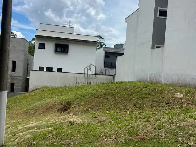 Terreno com 258m², à venda, no bairro Cézar de Souza em Mogi das Cruzes