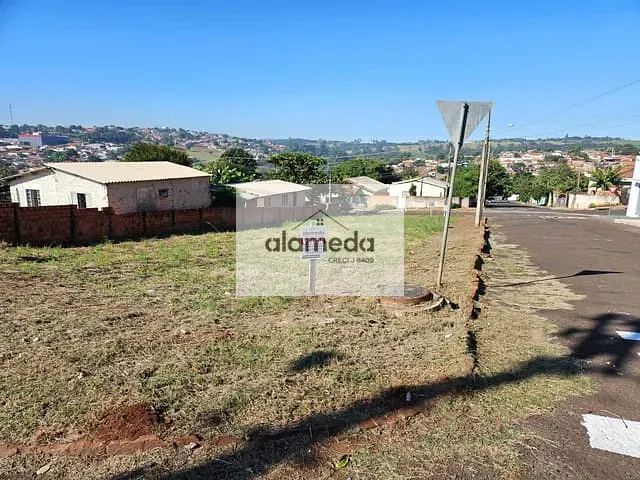Terreno com 197m², à venda, no bairro VILA MARIA em Jacarezinho