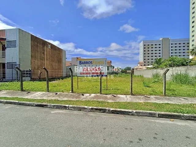 Terreno com 1100m², para alugar, no bairro Farolândia em Aracaju