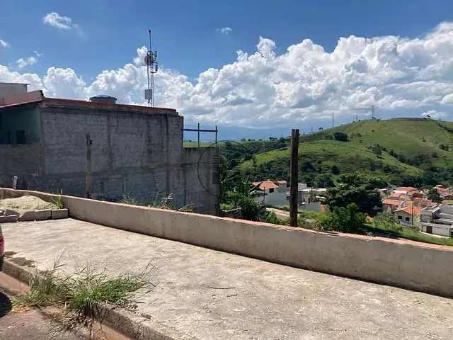 Terreno com 250m², à venda, no bairro Residencial Santa Bárbara em Guaratinguetá