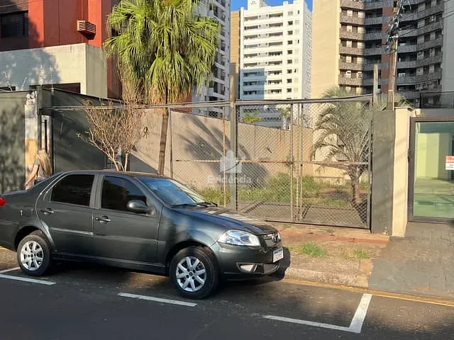 Terreno com 666m², à venda, no bairro Centro em Londrina
