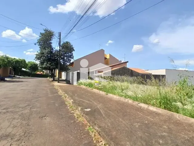 Terreno com 367m², à venda, no bairro Jardim Caviúna em Rolândia