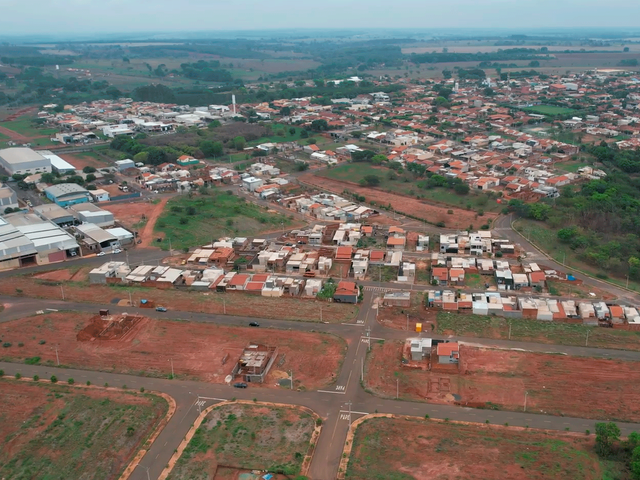 Terreno com 115m², à venda, no bairro Residencial José Lino em Ipiguá