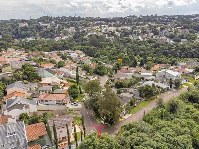 Terreno com 353m², à venda, no bairro Vista Alegre em Curitiba