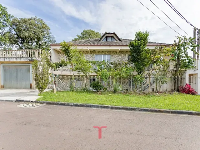 Terreno com 353m², à venda, no bairro Vista Alegre em Curitiba