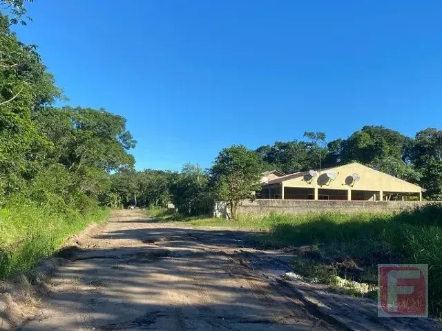 Terreno com 228m², à venda, no bairro Bamerindus em Itapoá